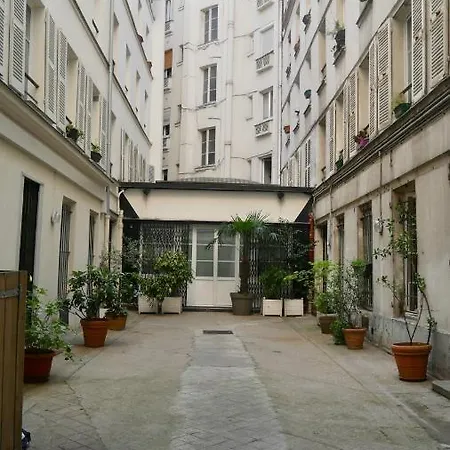 9e : Studio Authentique Ancien Atelier, Proche Grands Boulevards Apartamento *